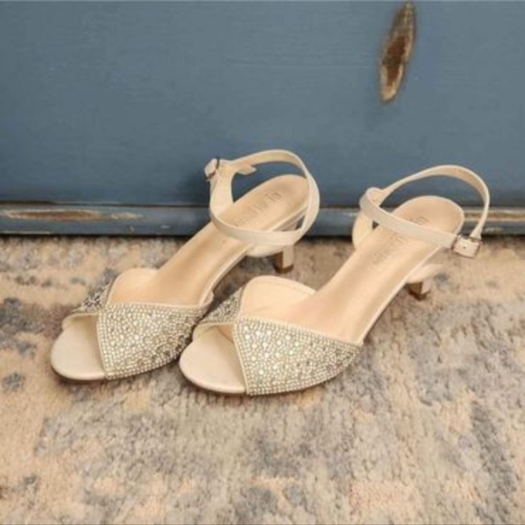 Davids Bridal Womens Heels Size 6 - Picture 1 of 3